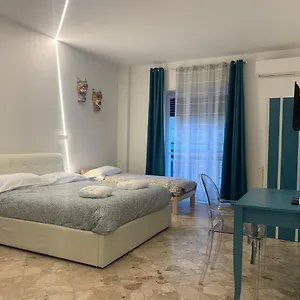 https://catania-apartment-borgo-suite.taorminaitalyhotels.com