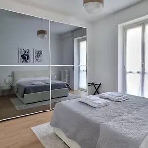 https://claro-apartments-milan.italymilanhotels.net